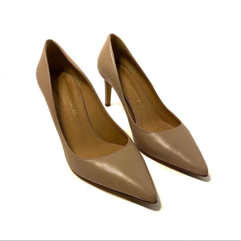 Salvatore Ferragamo 70mm High Heel Nude Pump - Picture 2 of 15